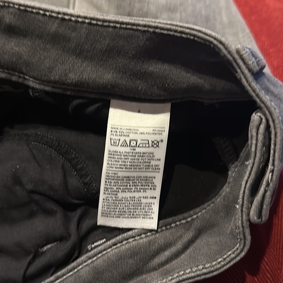 Old Navy Rockstar super skinny high rise size 6 women’s - Picture 7 of 7